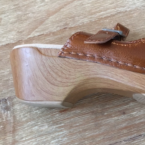 Dansko Bronze Patent Leather Criss Cross Sandals - Picture 4 of 5